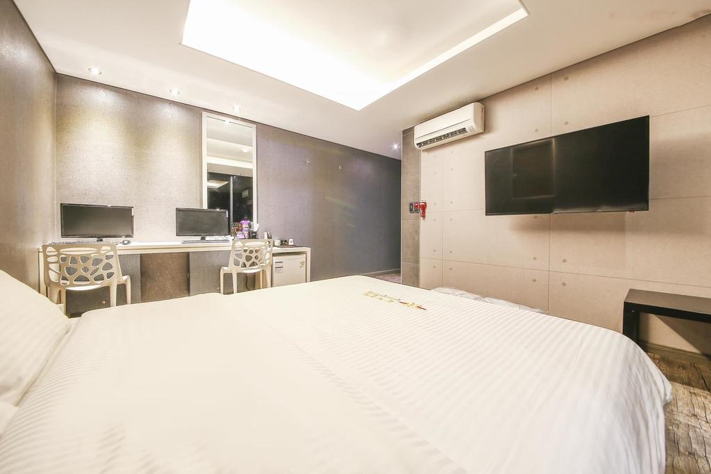 Richi Hotel Suwon Dış mekan fotoğraf