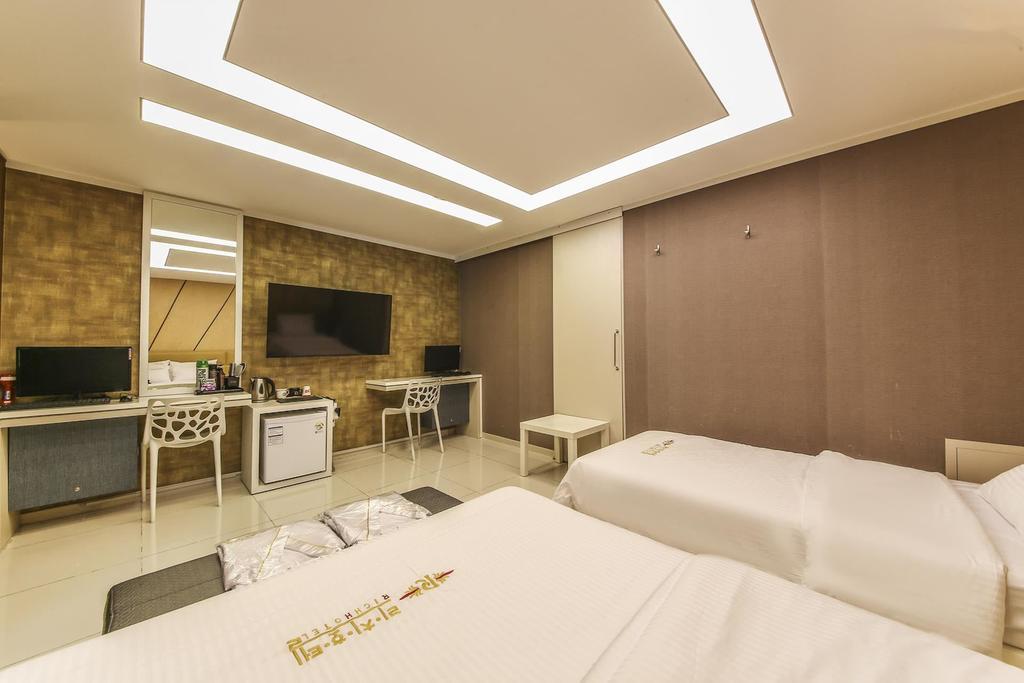 Richi Hotel Suwon Dış mekan fotoğraf