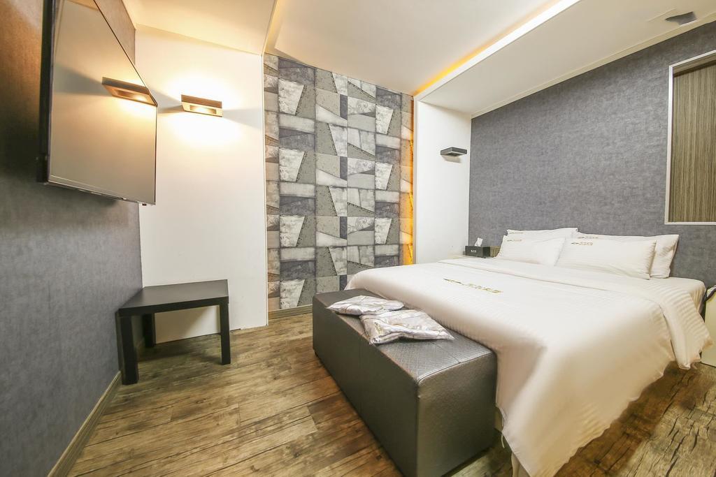 Richi Hotel Suwon Dış mekan fotoğraf