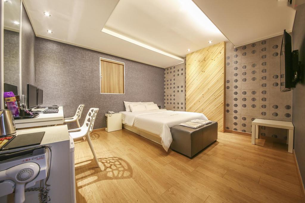 Richi Hotel Suwon Dış mekan fotoğraf