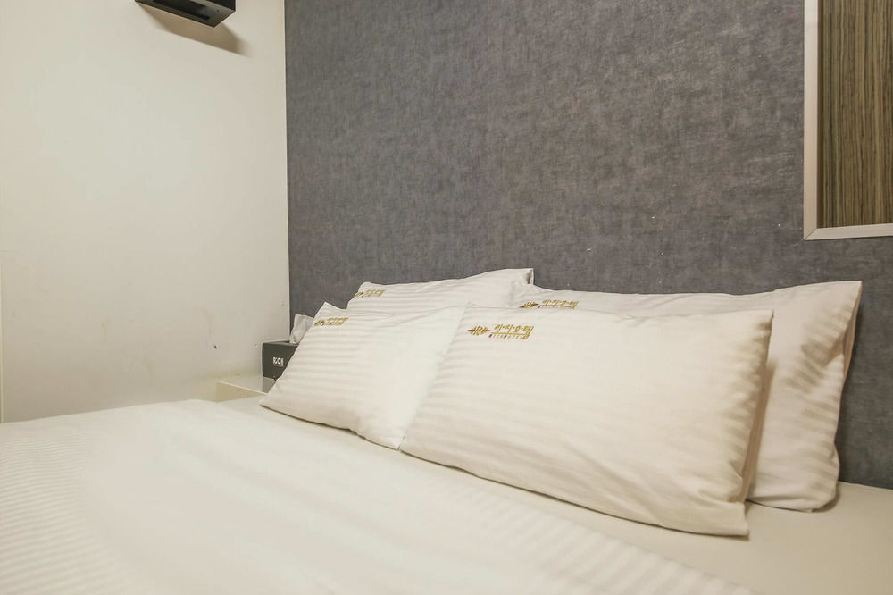 Richi Hotel Suwon Dış mekan fotoğraf